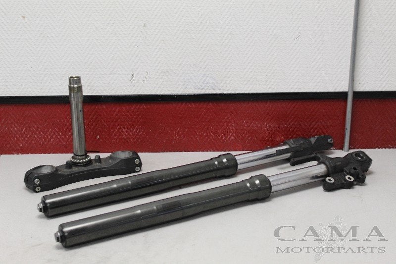 VOORVORK COMPLEET Kawasaki, Dhr. S. di Majo, Gebruikt, Info@cama-motorparts.nl, P.J. Troelstraweg 8 8
3144 CX  MAASSLUIS, NL