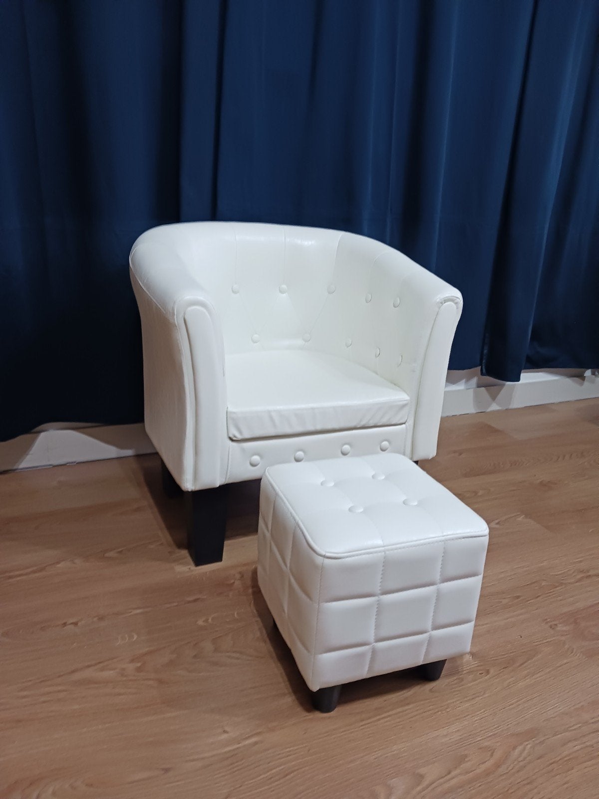 canapé petit enfant blanc en simil cuir en bon état., Enlèvement, Cuir