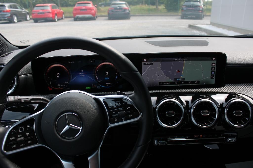 MERCEDES A250 E HYBRIDE HALF LEDER CAMERA NAVIGATIE, Auto's, Automaat, Testrit aan huis, Euro 6, Leder