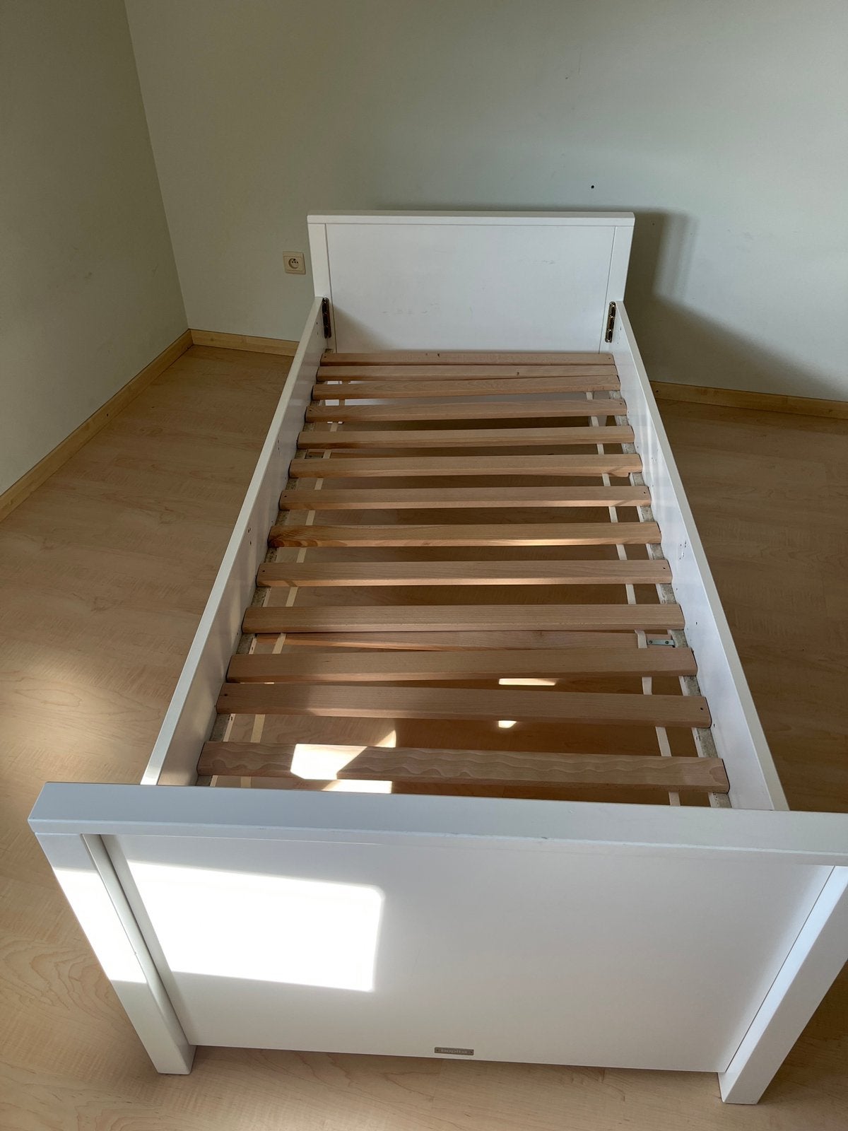 Bed 200x 90, Huis en Inrichting, Slaapkamer | Bedden, Ophalen, Zo goed als nieuw