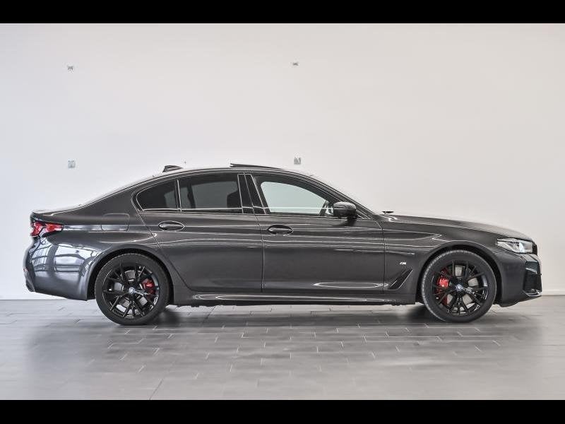 BMW 5-Serie e xDrive Berline/M-Sport/Laser/HUD/360/Pano, Autos, BMW, Argent ou Gris, Entreprise, Electronic Stability Program (ESP)