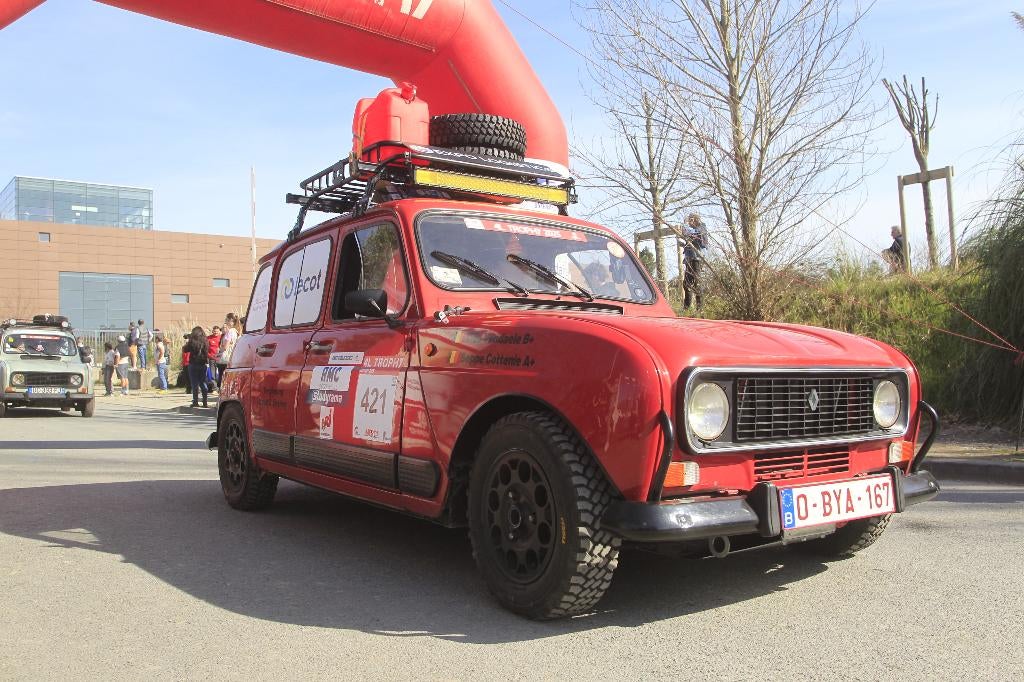 Renault r4 GTL 1981 (4L trophy), Autos, Achat, Noir, 5 portes, Particulier