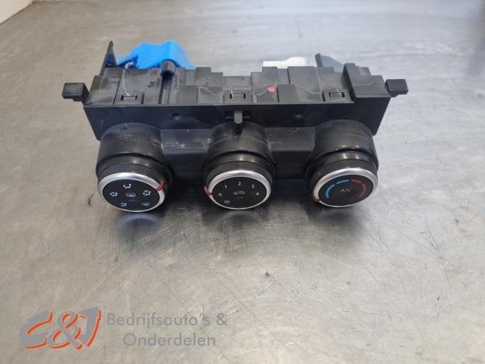 Airco bedieningspaneel van een Renault Trafic, Gebruikt, -, -, Ophalen of Verzenden