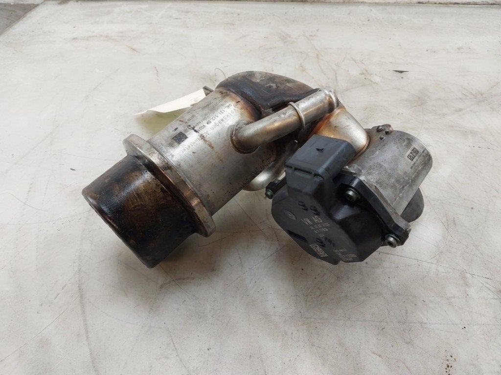 GASKLEPHUIS Volkswagen Passat (3G2) (|04L131501G|), Gebruikt, Volkswagen, Volkswagen AG, Kundenbetreuung@volkswagen.de