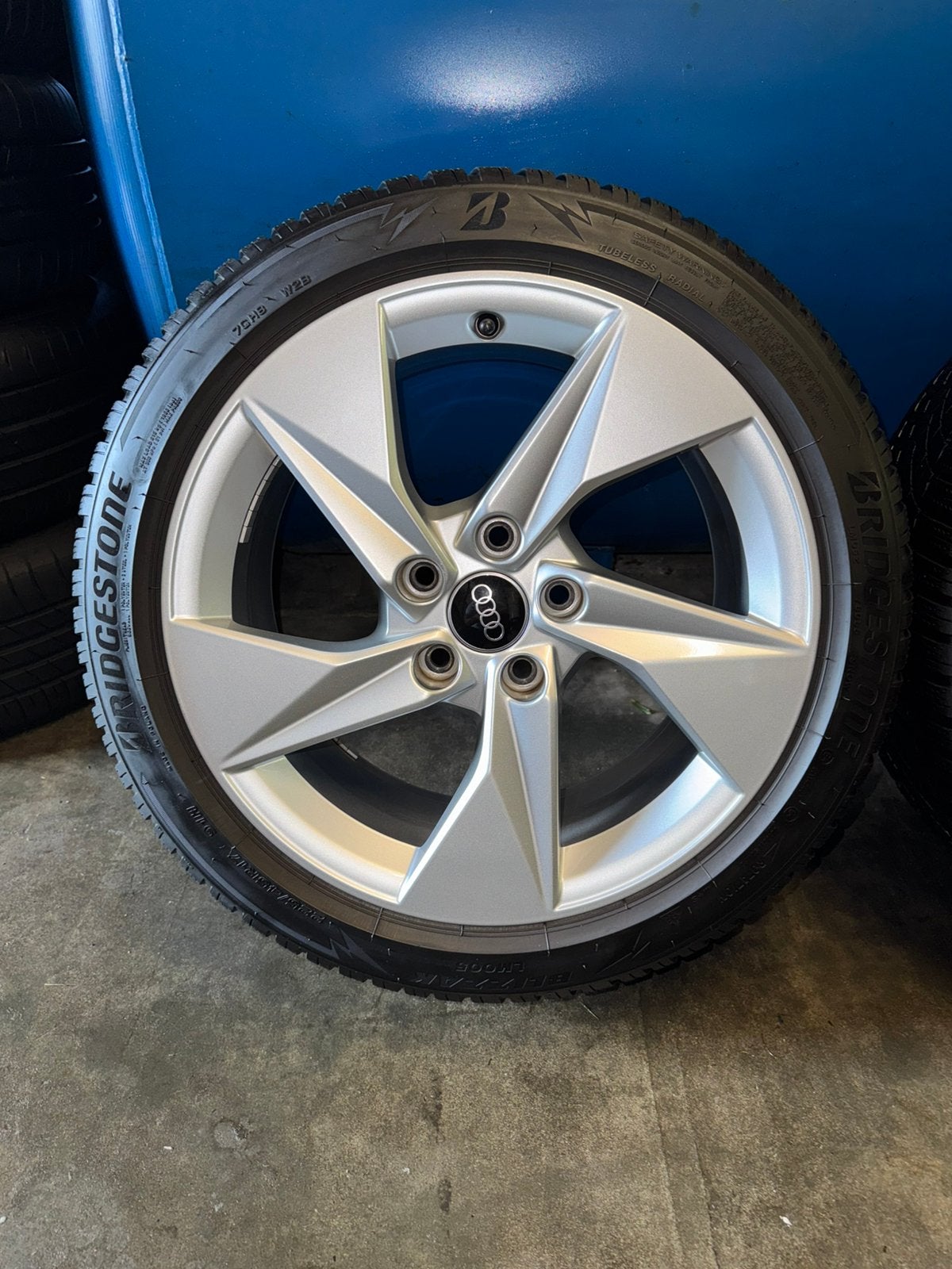 Jantes Audi A3 S 17 pouces avec pneus NIİEUWSTAAT ! 5 x 112, Pneus et Jantes, Pneus hiver, Véhicule de tourisme, 17 pouces