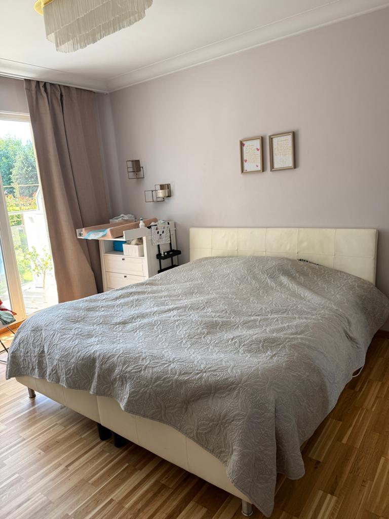 Lit en cuir beige 185x210, Maison & Meubles, Chambre à coucher | Lits, Enlèvement, Utilisé, 180 cm, Autres matériaux
