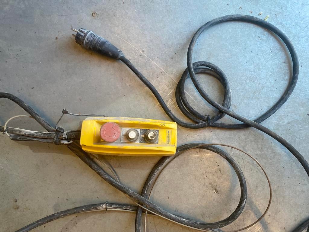 Takel liftket 1 ton, Ophalen, Gebruikt, Elektrisch