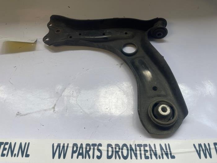 Bras de suspension avant droit d'un Volkswagen Polo, Volkswagen, -, 3 mois de garantie, Utilisé