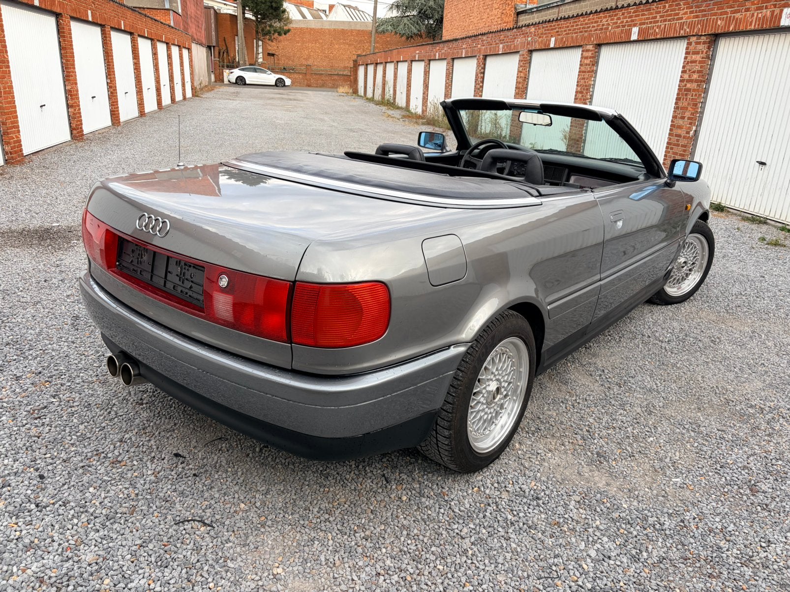 Audi 80 2.3 5 cilinder oldtimer, foto 3