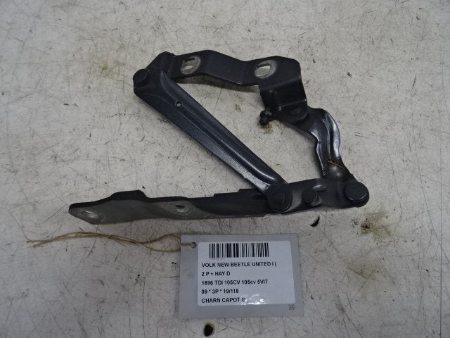 CHARNIERE DE CAPOT GAUCHE Volkswagen New Beetle (9C1 / 9G1), Volkswagen, Mevr. I. Hauben, Utilisé, Rue de l'Espoir 34 34
4030  GRIVEGNÉE, BE