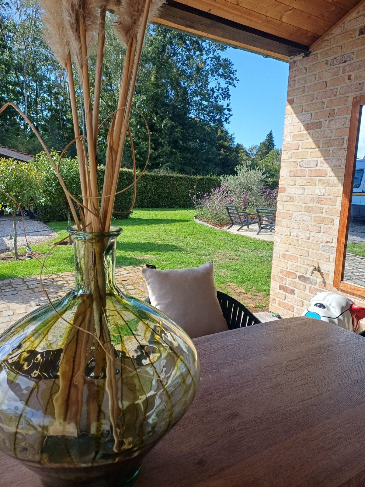 Terras tafel en 8 bijhorende stoelen, Ophalen