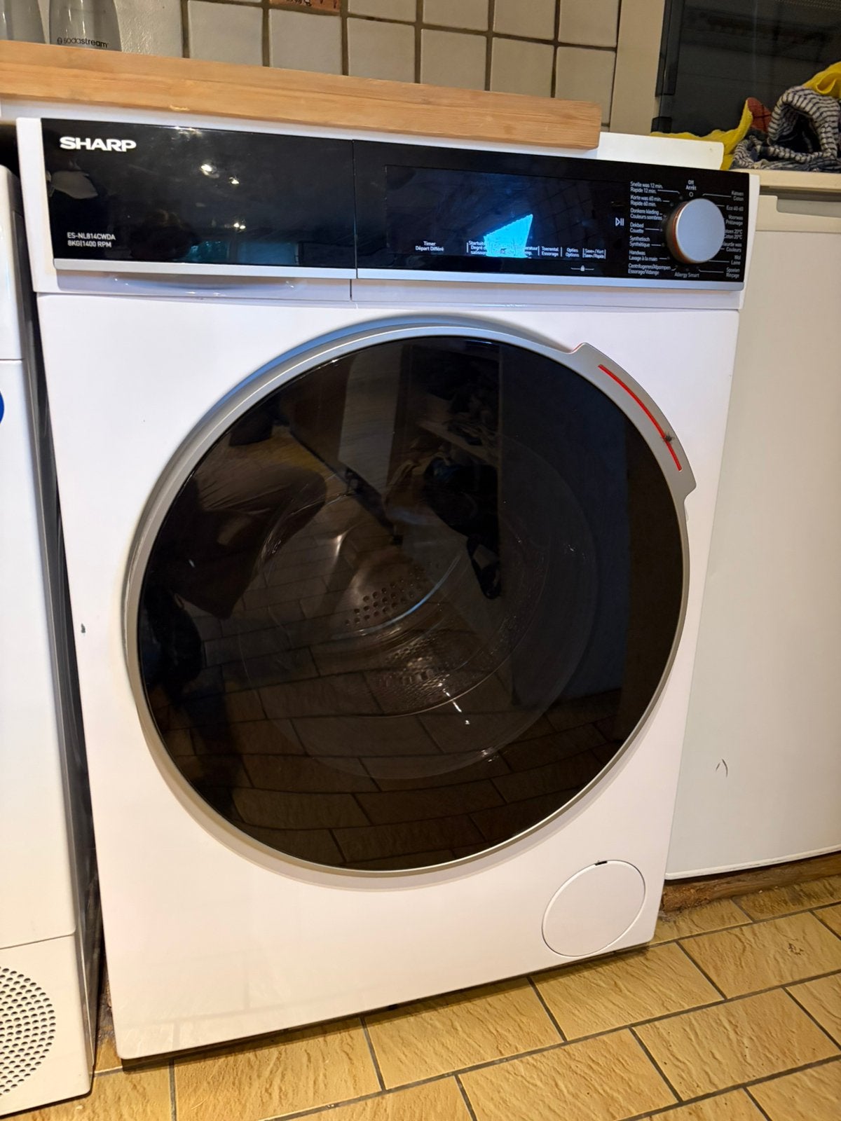 Wasmachine 1.5 jaar oud, weg wegens verhuis, Ophalen, Zo goed als nieuw, Voorlader