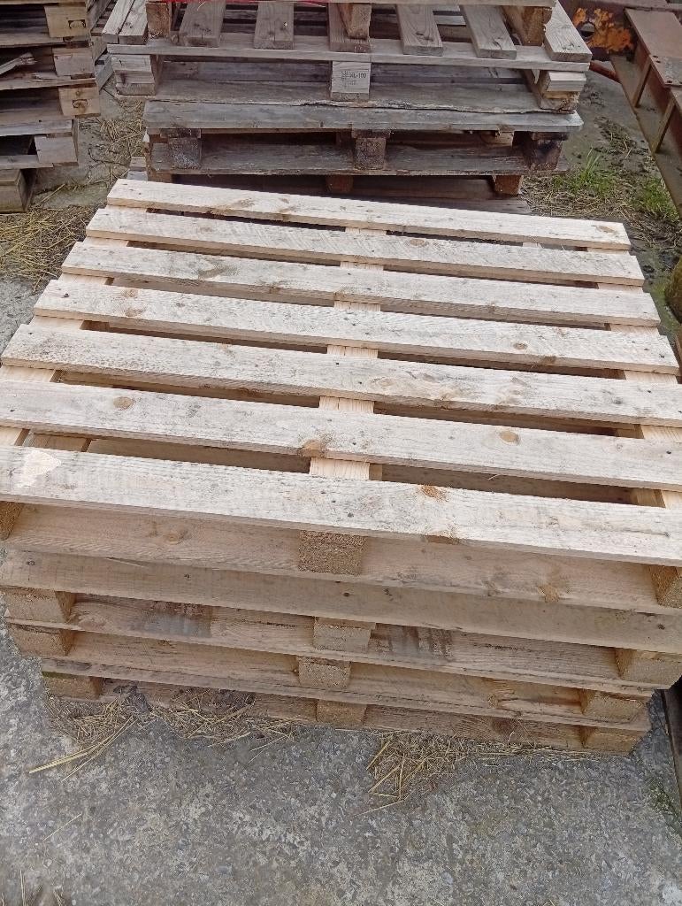 Op zoek naar houten pallets in goede staat, Zakelijke goederen, Ophalen