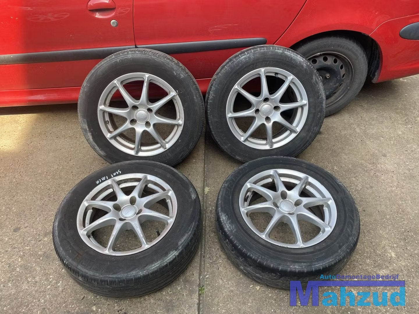 Vw seat inca velgen banden 195 65 15 inch 4x100, Gebruikt, Autovia A-2, Km 585 585
08760  Martorell, ES, SEAT S.A., Customercare@seat.es