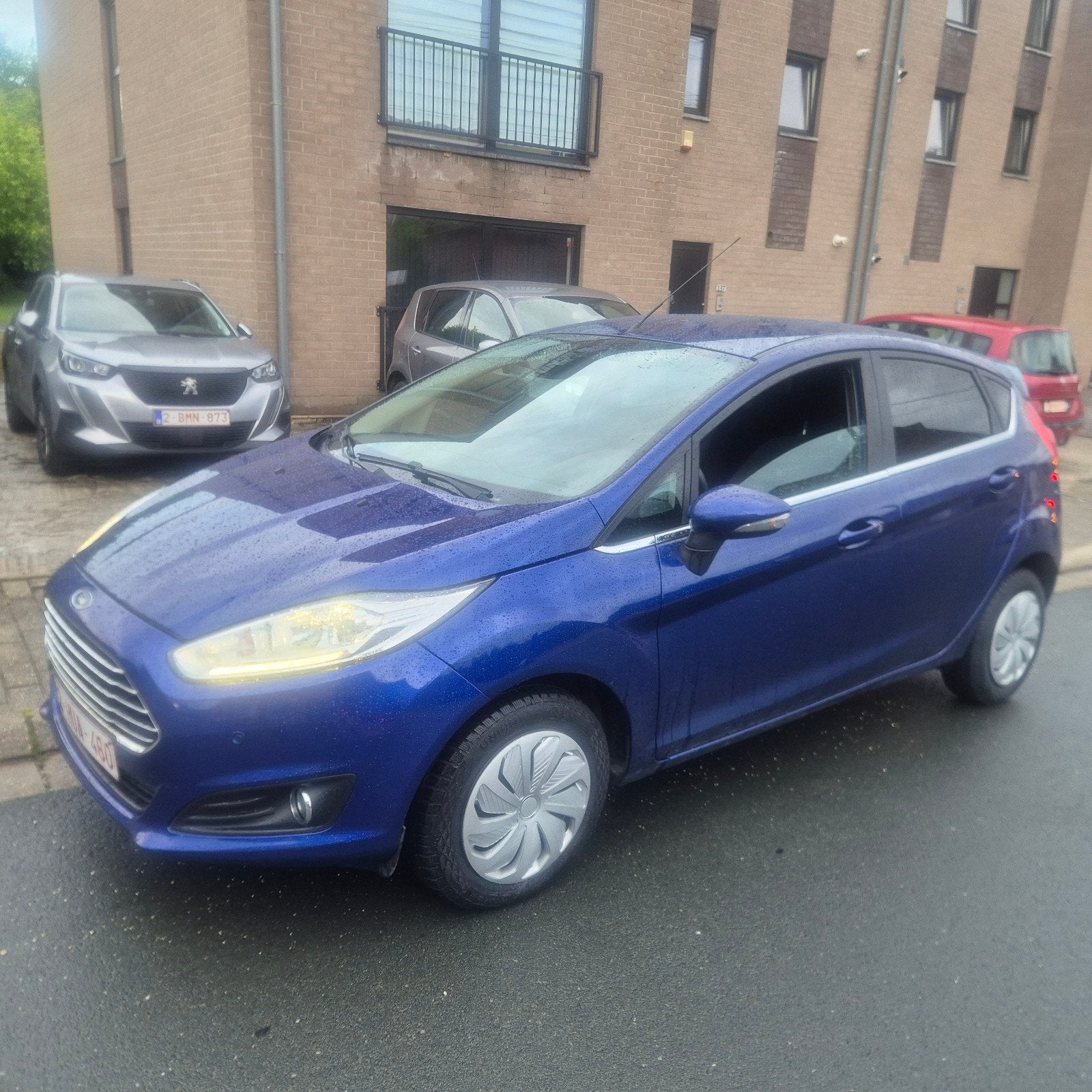Ford fiesta 1.0 essence 2015 clim GPS 180000 km euro 6, Autos, Ford, Achat, Euro 6, Capteur de lumière, 80 g/km