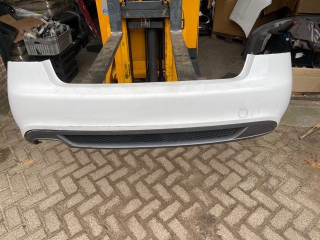 PARE-CHOCS ARRIÈRE Audi A5 (8T3) (01-2007/01-2017), Auto-Union-Straße  1,
85057  Ingolstadt, DE, Arrière, Pare-chocs, Info@audi.de