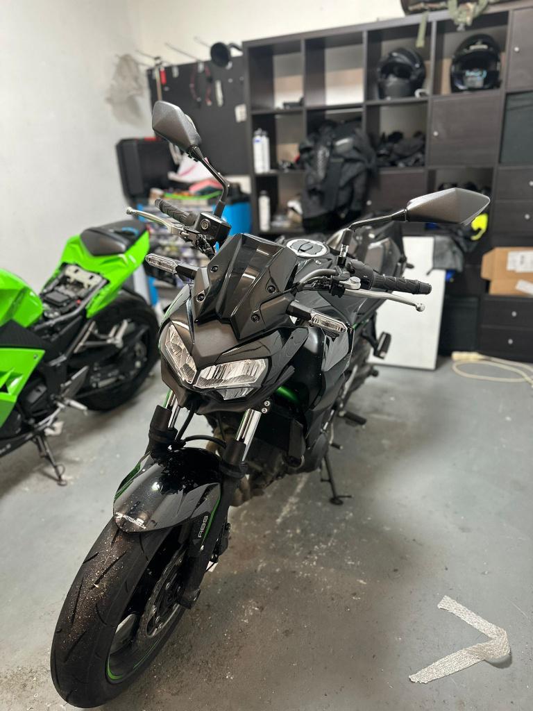 kawasaki z650 2025 - 980km - Premier propriétaire, Motos, Motos | Kawasaki, Permis Moto A, Plus de 35 kW, Particulier, 650 cm³