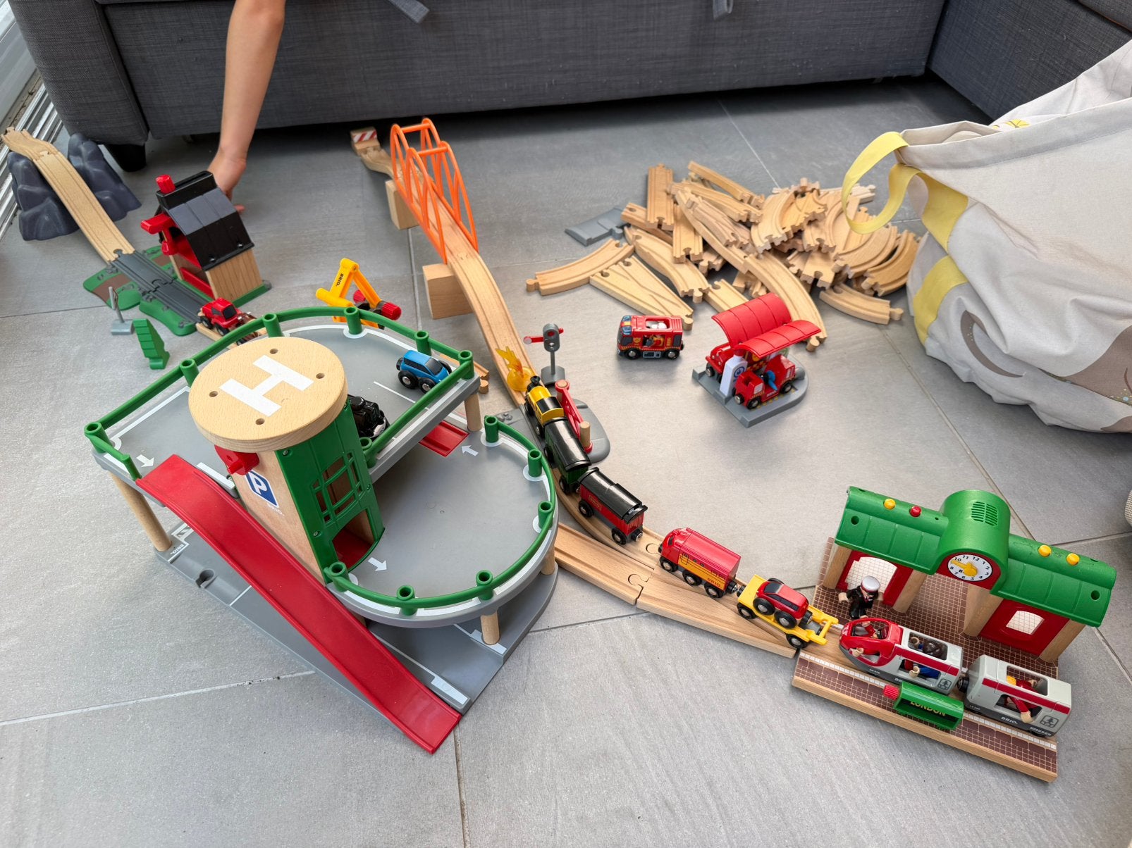 Brio houten trein set groot (onderdelen apart mogelijk), Ophalen, Gebruikt