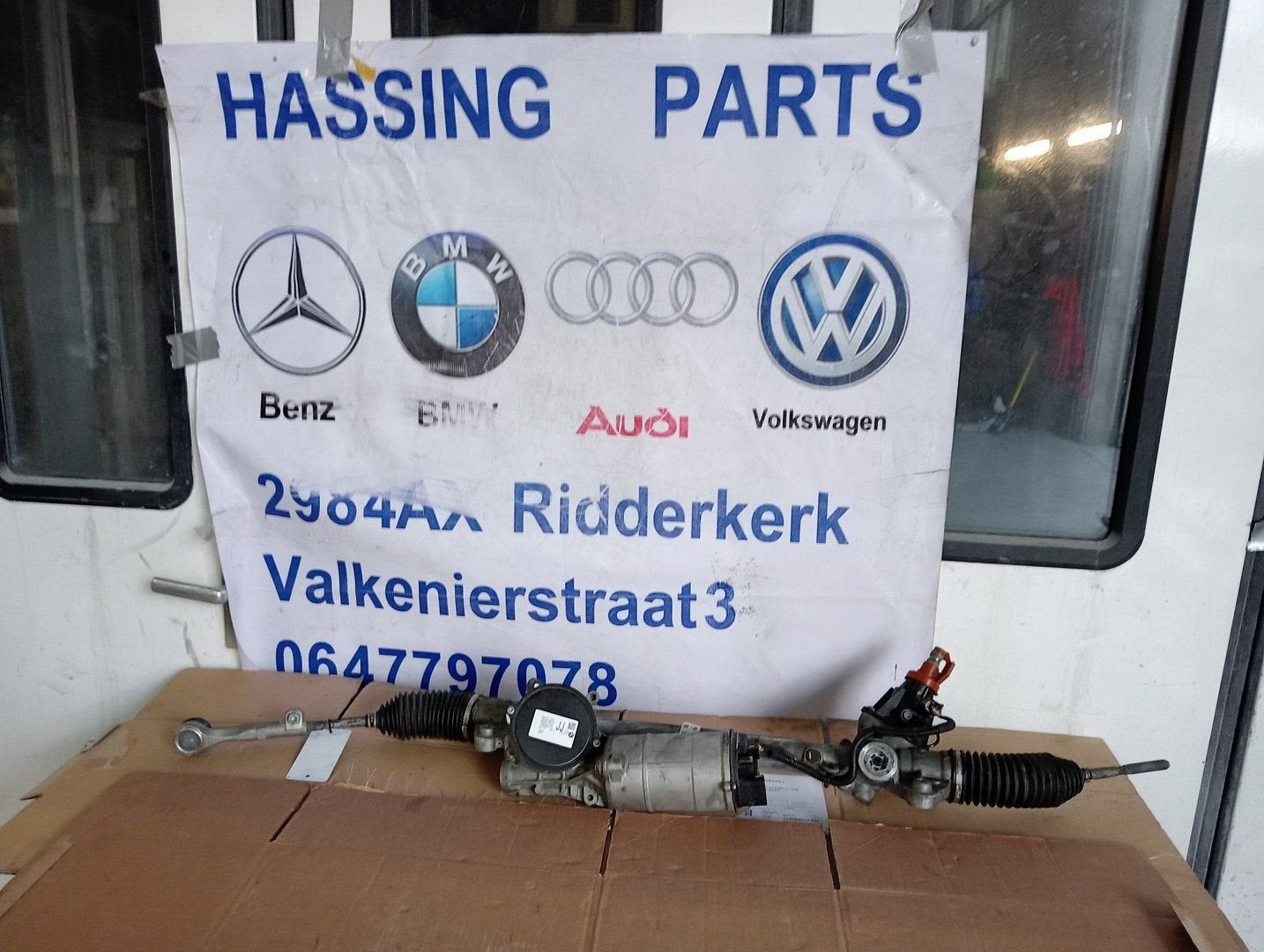 Stuurbekrachtigingshuis met artikelnummer 13836910 BMW 3 ser, Gebruikt, -, -, Ophalen of Verzenden