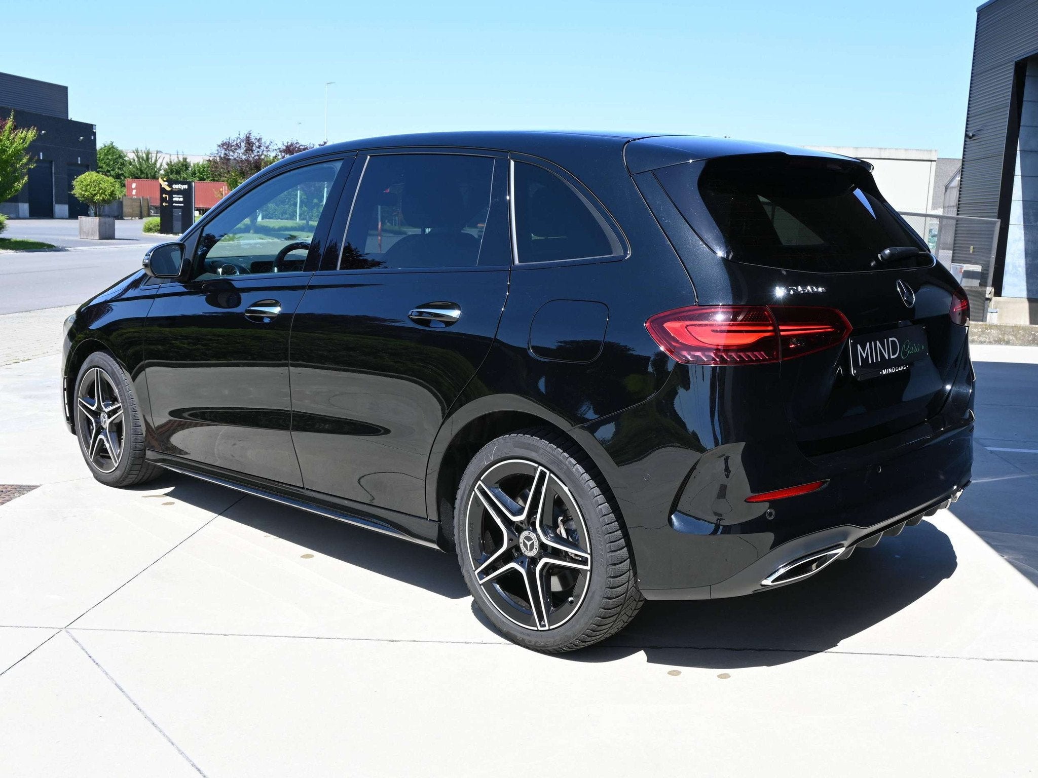 Mercedes-Benz B-Klasse 250 B 250 e PHEV AMG Line - 218Ch HYB, Autos, 1332 cm³, Achat, Entreprise, Alcantara
