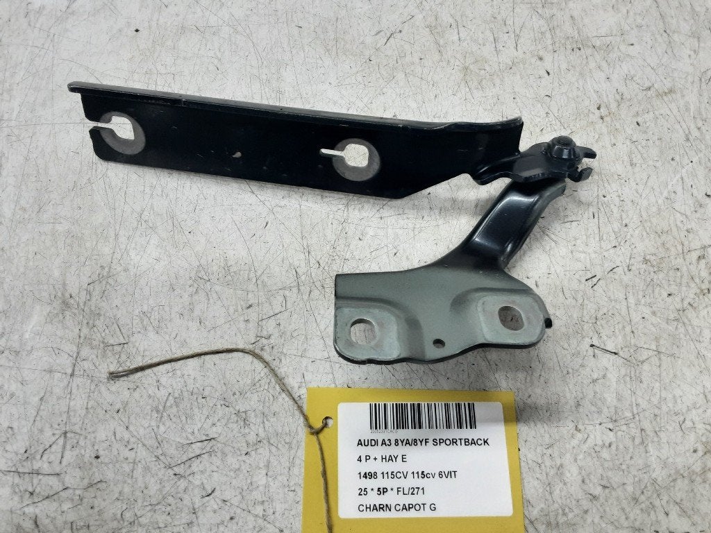 CHARNIERE DE CAPOT GAUCHE A3 Sportback (8YA) (8Y0823301B), Auto-Union-Straße  1,
85057  Ingolstadt, DE, Info@audi.de, Audi, Utilisé