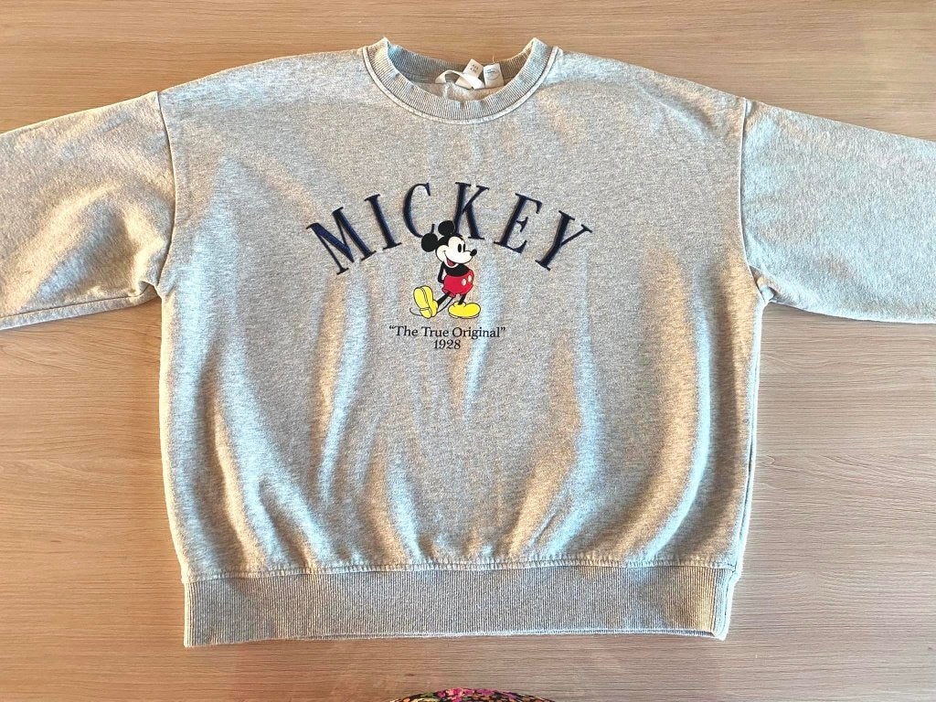 Grijze trui Mickey - H&M / Disney - maat xs / 164, Kinderen en Baby's, Kinderkleding | Maat 164, Gebruikt, Meisje, Trui of Vest