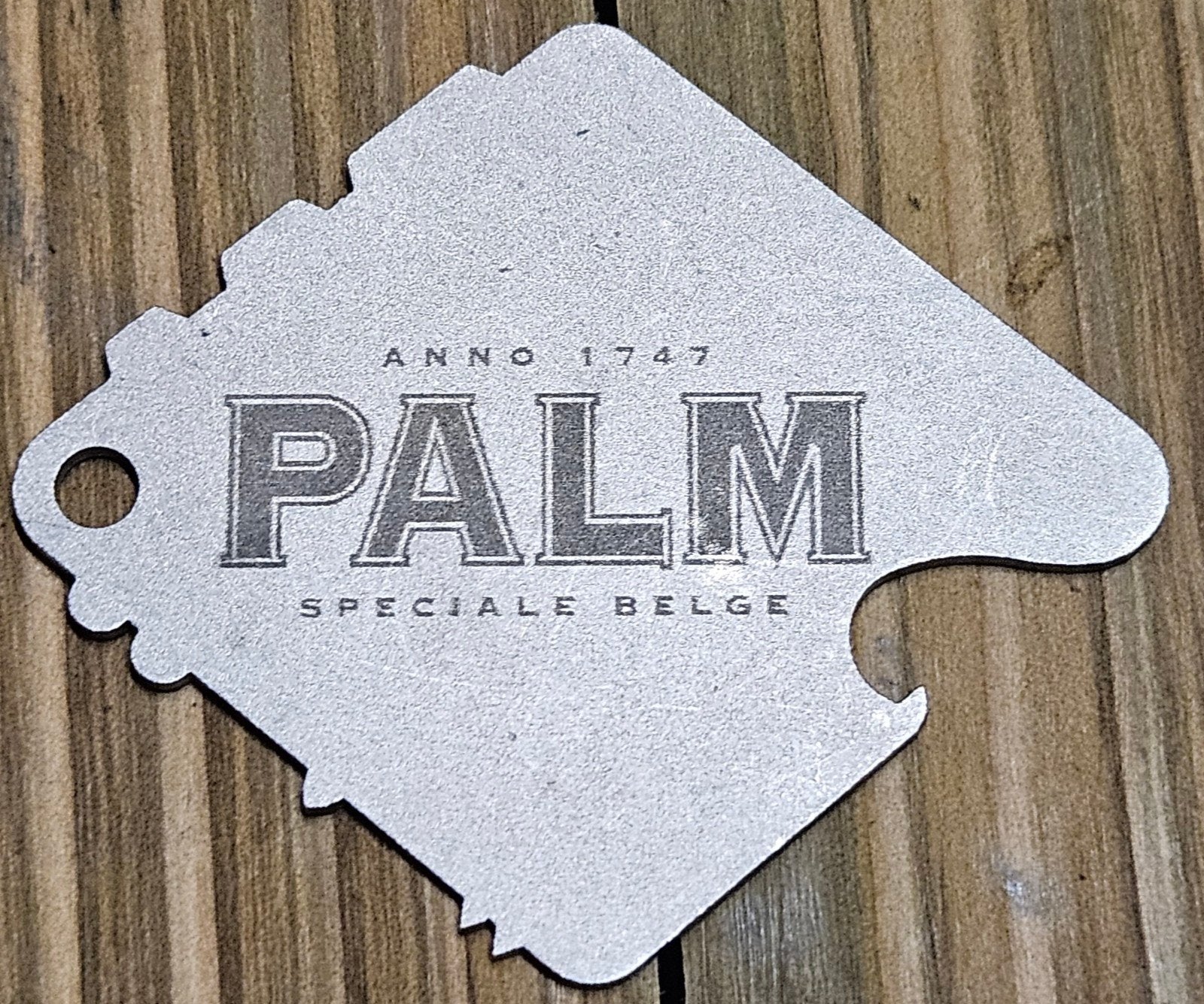 Ouvre-bouteille à cartes Palm Metal
Cette carte en métal, Collections, Marques de bière, Enlèvement ou Envoi, Ouvre-bouteille