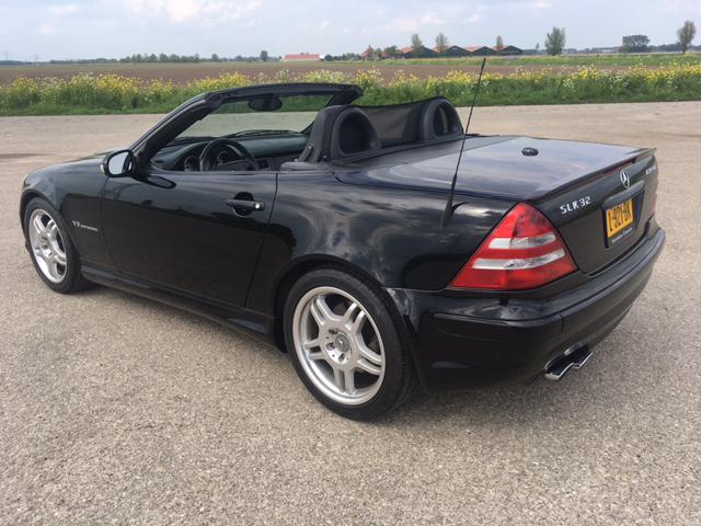 Mercedes SLK 32 AMG, Auto's, Mercedes-Benz, Particulier, SLK, Benzine, Cabriolet, 2 deurs, Automaat, Zwart, Grijs, Leder, Achterwielaandrijving