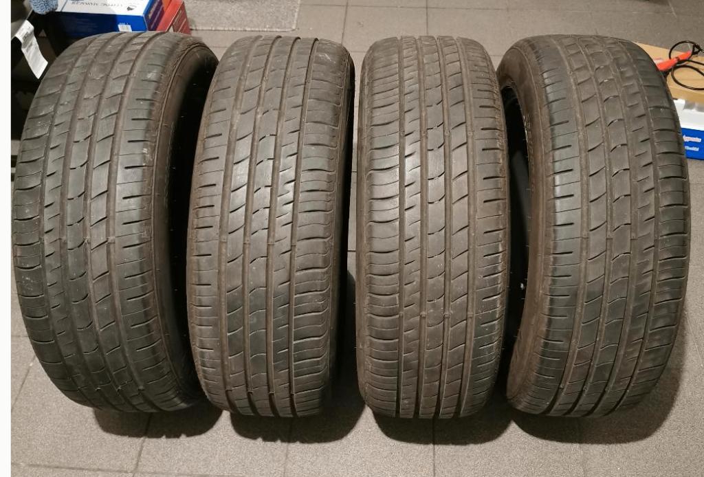 Zomer banden set Nexen, Auto-onderdelen, Banden en Velgen, Gebruikt, 235 mm, Band(en), Personenwagen