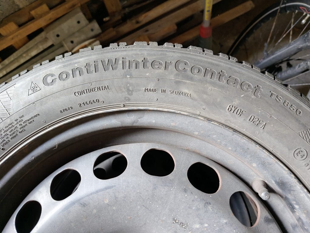Winterbanden op stalen velg CONTINENTAL, Ophalen, Gebruikt, 16 inch, Banden en Velgen