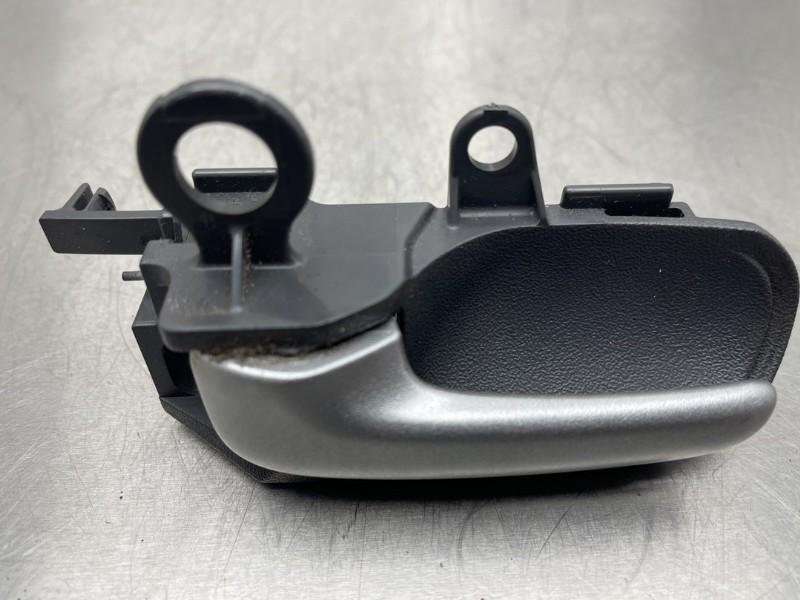 PORTIERGREEP BUITEN LINKS Toyota Yaris (P1), Gebruikt, Links, Toyota