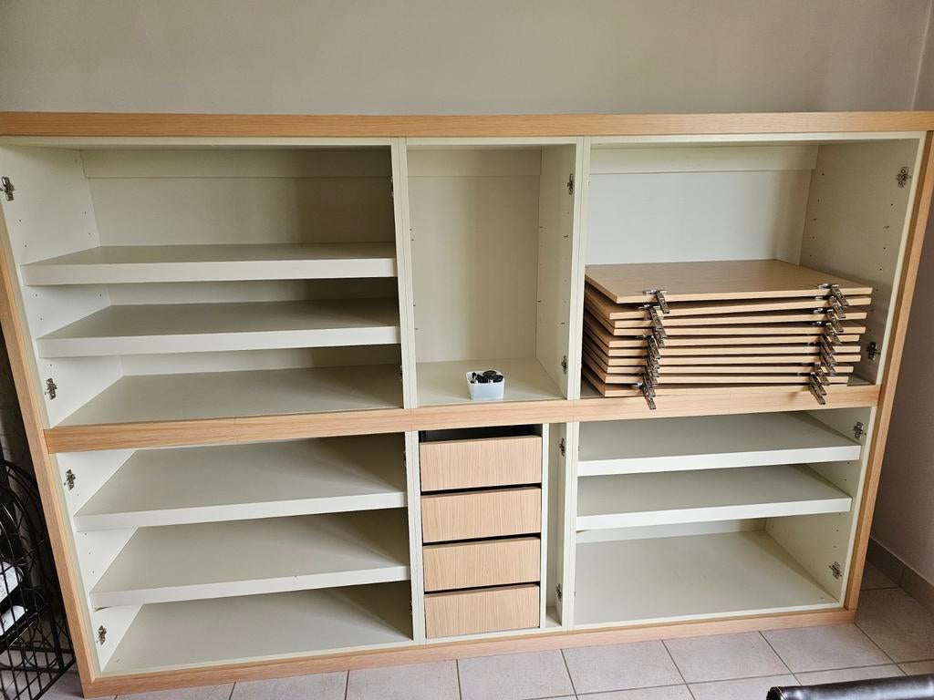 Wandkast eik, Ophalen