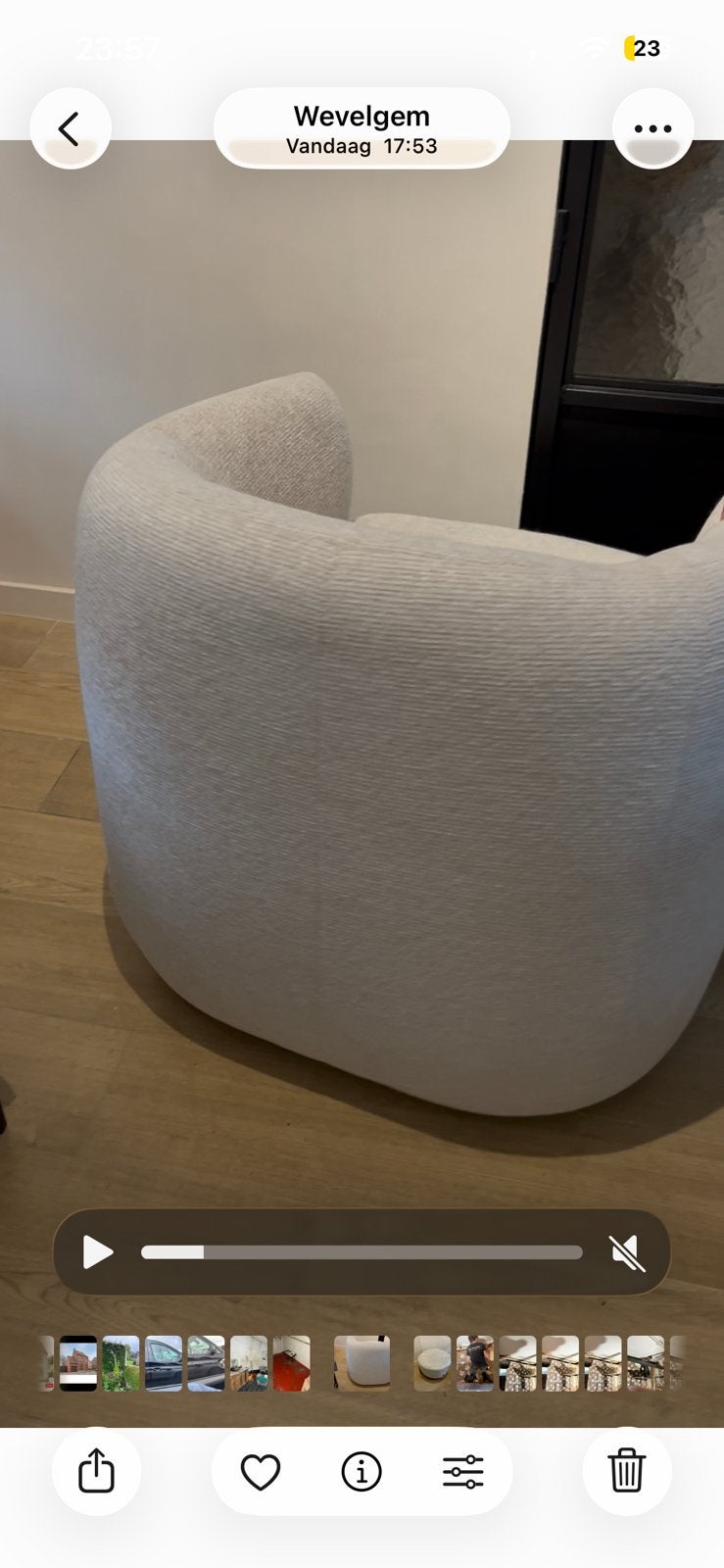Nouveau siège pivotant en tissu beige avec pouf, Maison & Meubles, Canapés | Salons, Moins de 150 cm, Une personne, Enlèvement