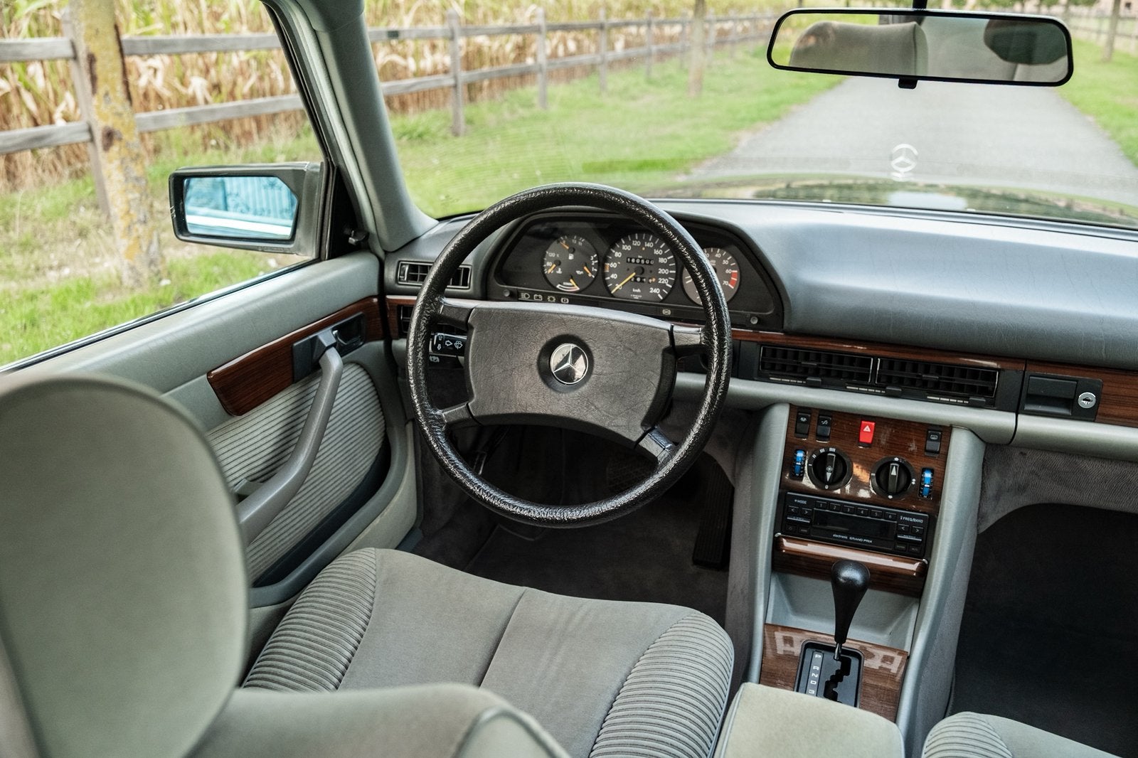 Mercedes-Benz 500SEL - 1983, Auto's, Automaat, 4 deurs, Achterwielaandrijving, 5000 cc