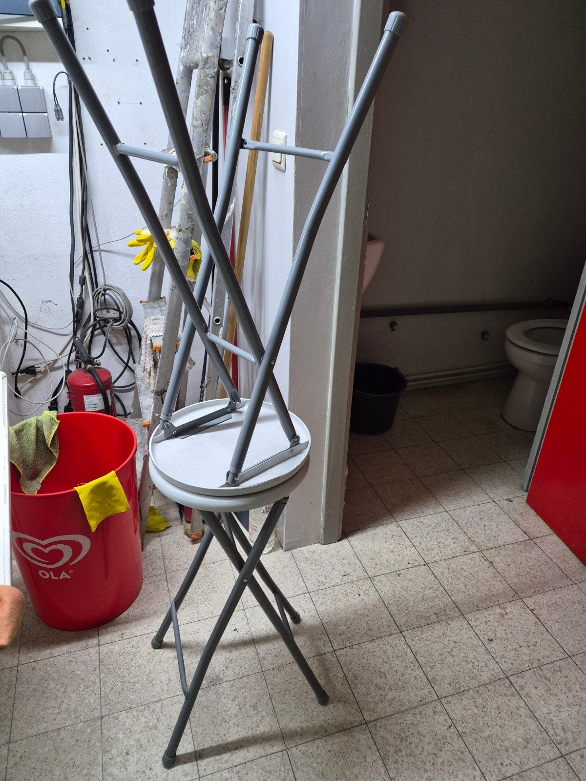stoelen, Enlèvement