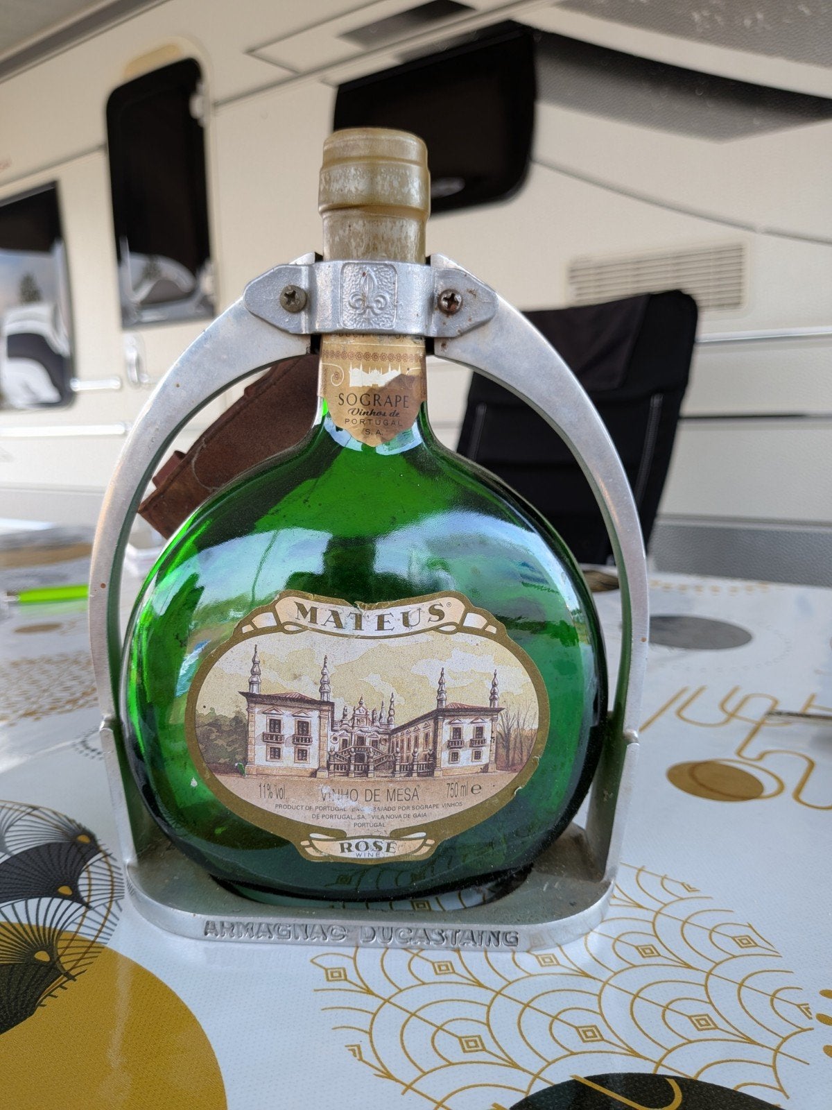 bouteille étrier armagnac ducasting, Ophalen of Verzenden