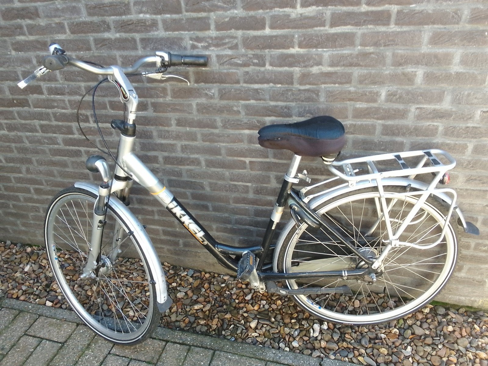 damesfiets maat 46 wielen 28 insch, Ophalen, Versnellingen