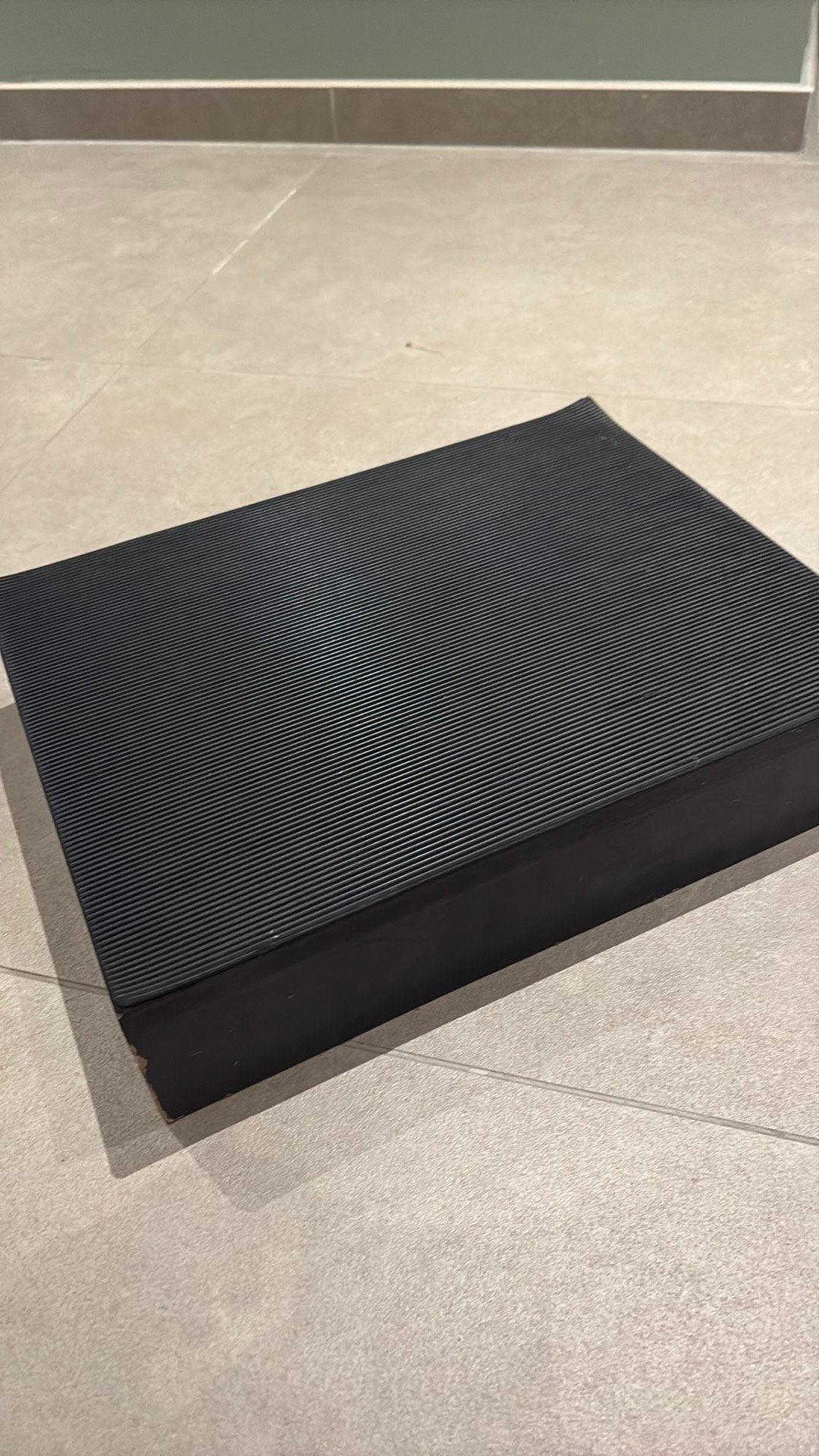voetbank met rubberen antislipmat, Huis en Inrichting, Ophalen, Zo goed als nieuw