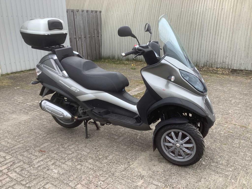 Piaggio 250 LT MP3 Motorfiets, Bedrijf, Overig