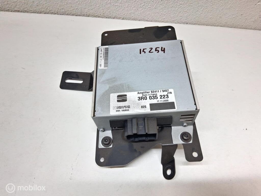 Radio versterker Seat Exeo 3R 2.0 TSI ('09-'13) 3R0035223, Enlèvement ou Envoi, Utilisé, Seat, Seat