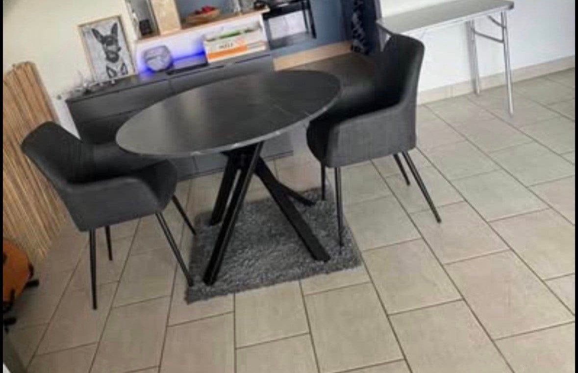 Ronde tafel met 2 stoelen, Huis en Inrichting, Tafels | Eettafels, Ophalen, Zo goed als nieuw
