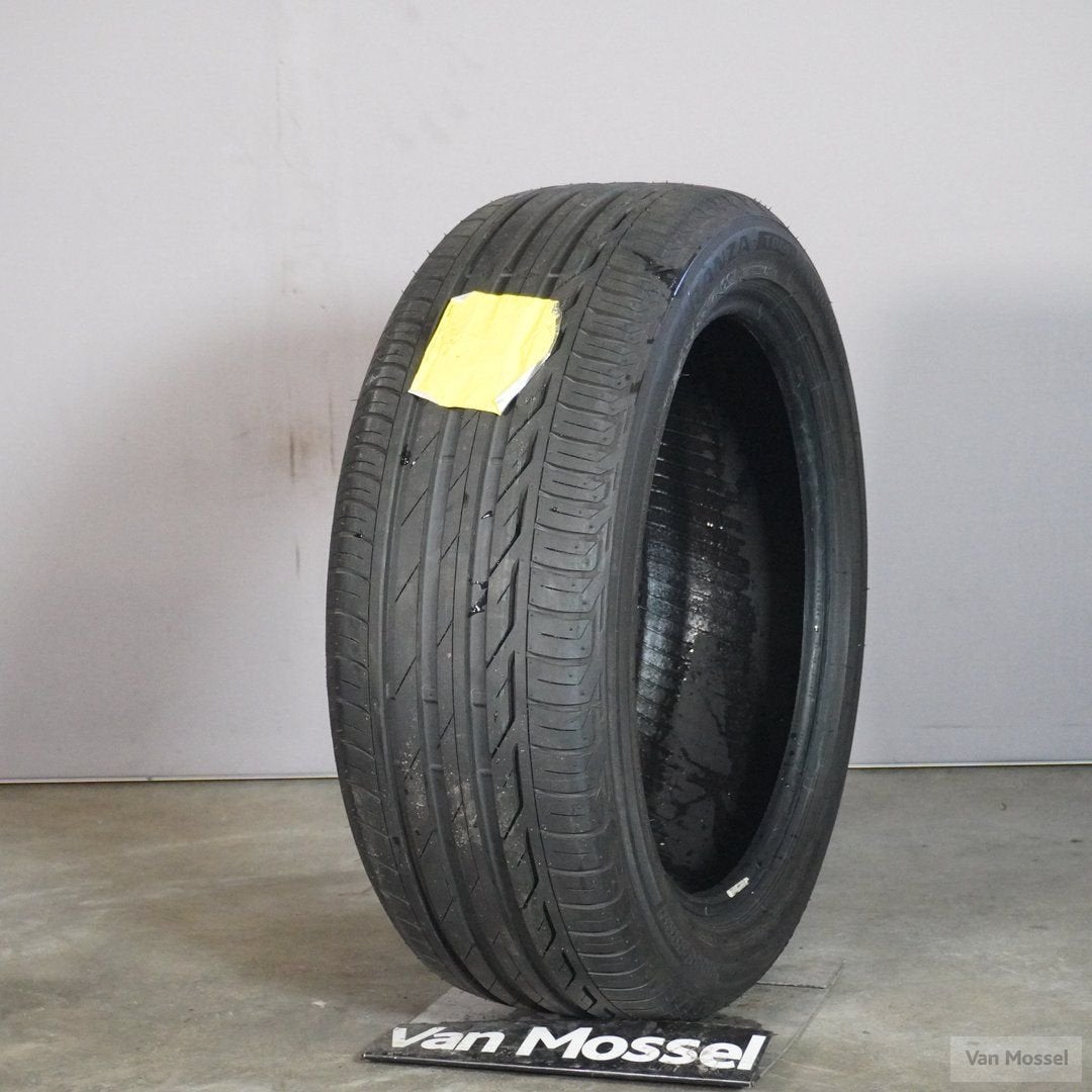 Bridgestone Turanza T001 Zomerband 205/50/R17 93V, Gebruikt, -, -, 17 inch