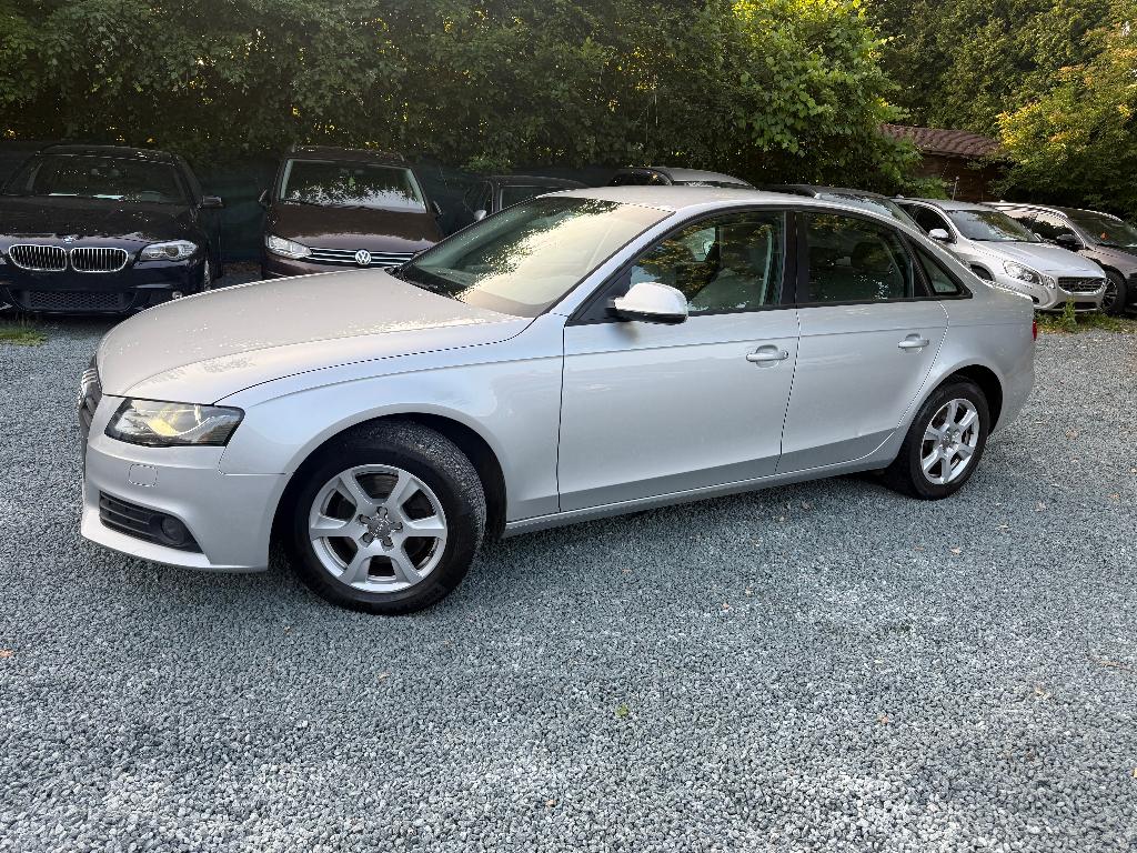 Audi A4 1.8 TFSI FULL Cuir chauff Navigation Xenon*Carnet, Auto's, Audi, Euro 5, Beige, A4, Leder