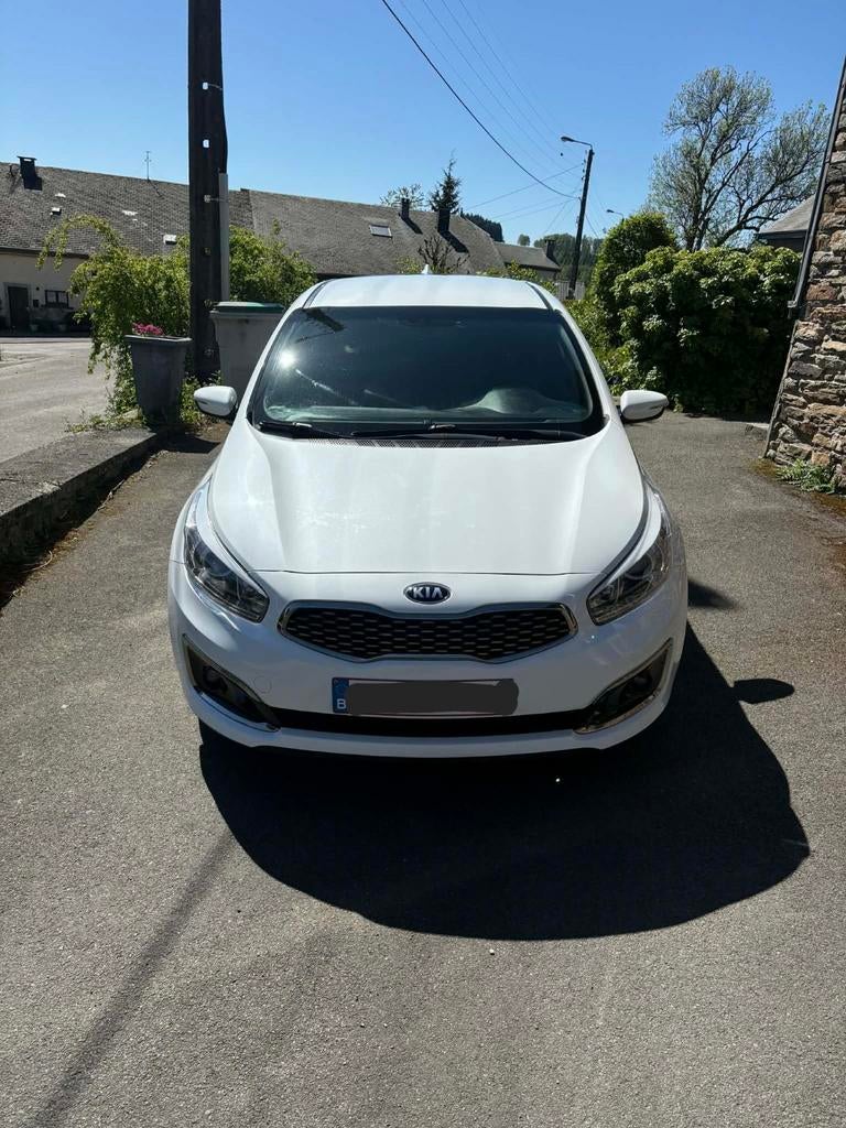 Kia cee'd, Autos, Kia, Particulier, Apple Carplay, Bluetooth, Cruise Control, Rétroviseurs électriques, Vitres électriques, USB