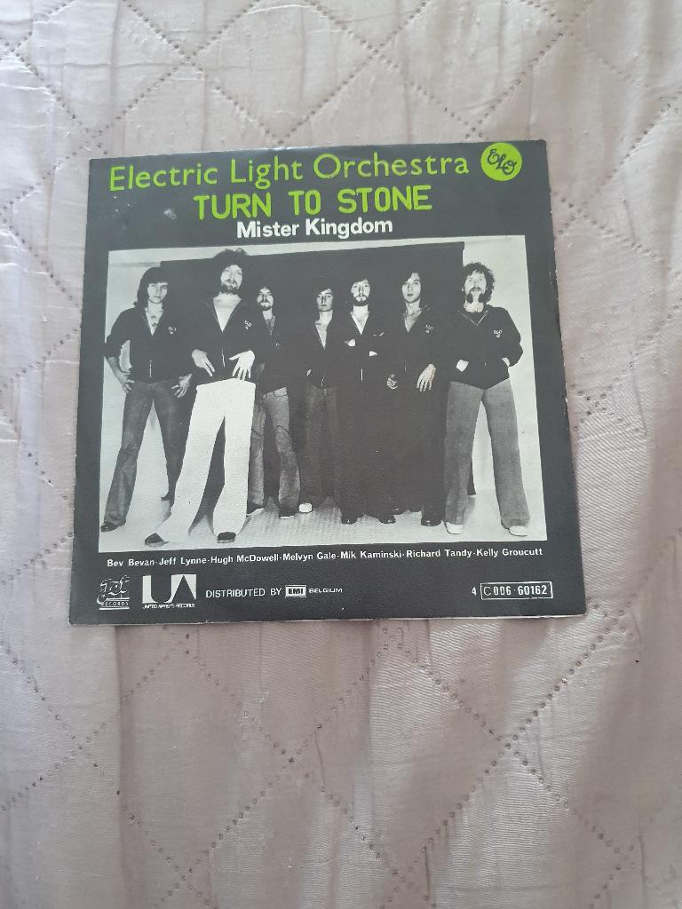S - Electric Light Orchestra – Turn To Stone - 1977, Enlèvement ou Envoi, Comme neuf, Pop