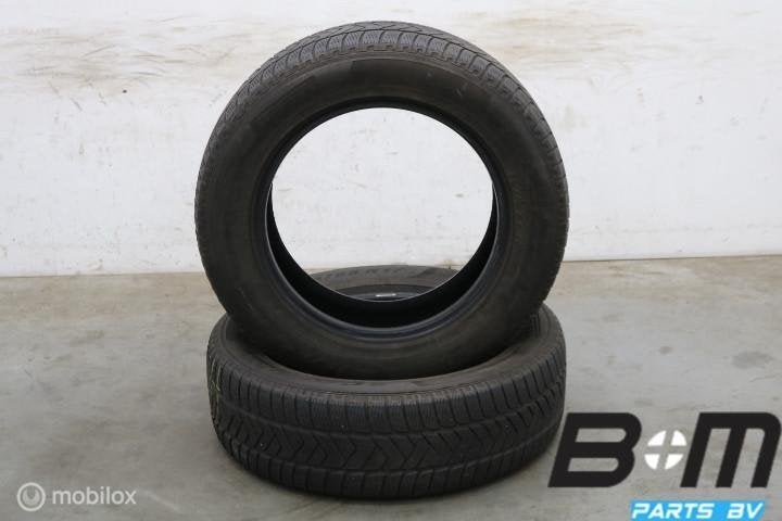 2 x 2156517 99H Pirelli Scorpion Winter met 4mm 215 65 17, 17 inch, Winterbanden, Band(en), Personenwagen
