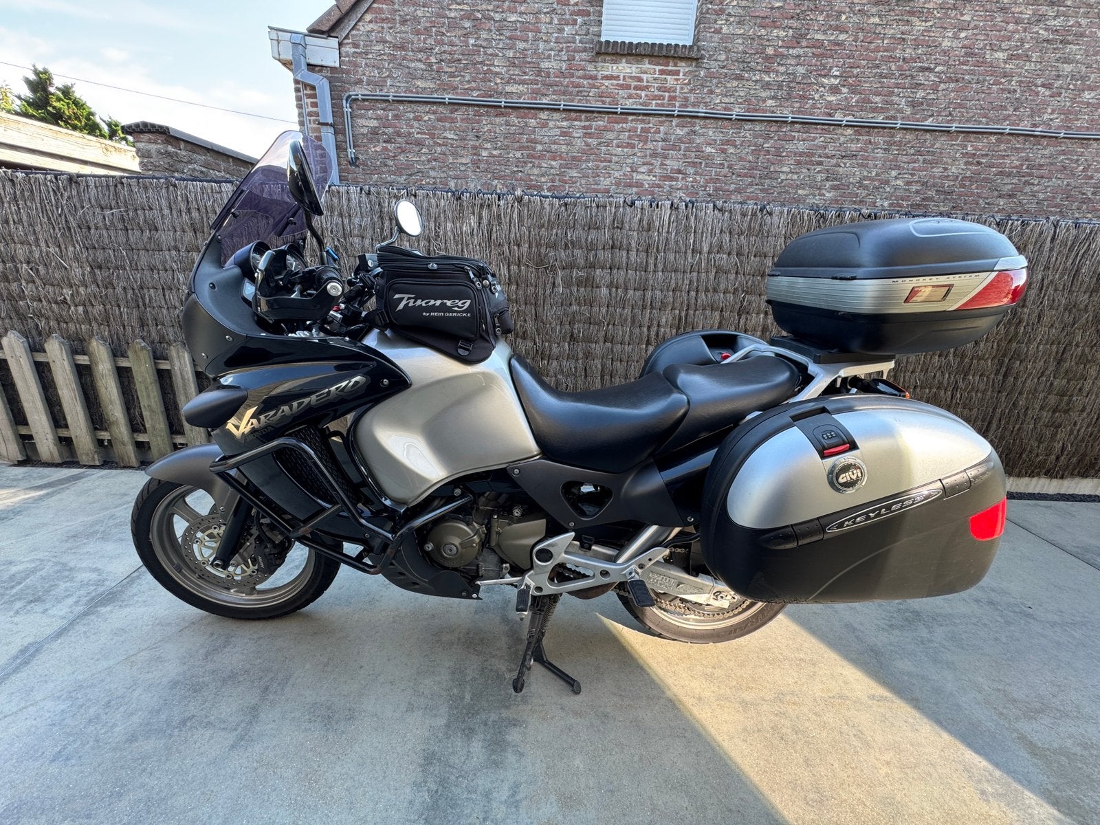 Honda XL1000V Varadero 1000 – 56.000 km – Complete reismotor, Particulier