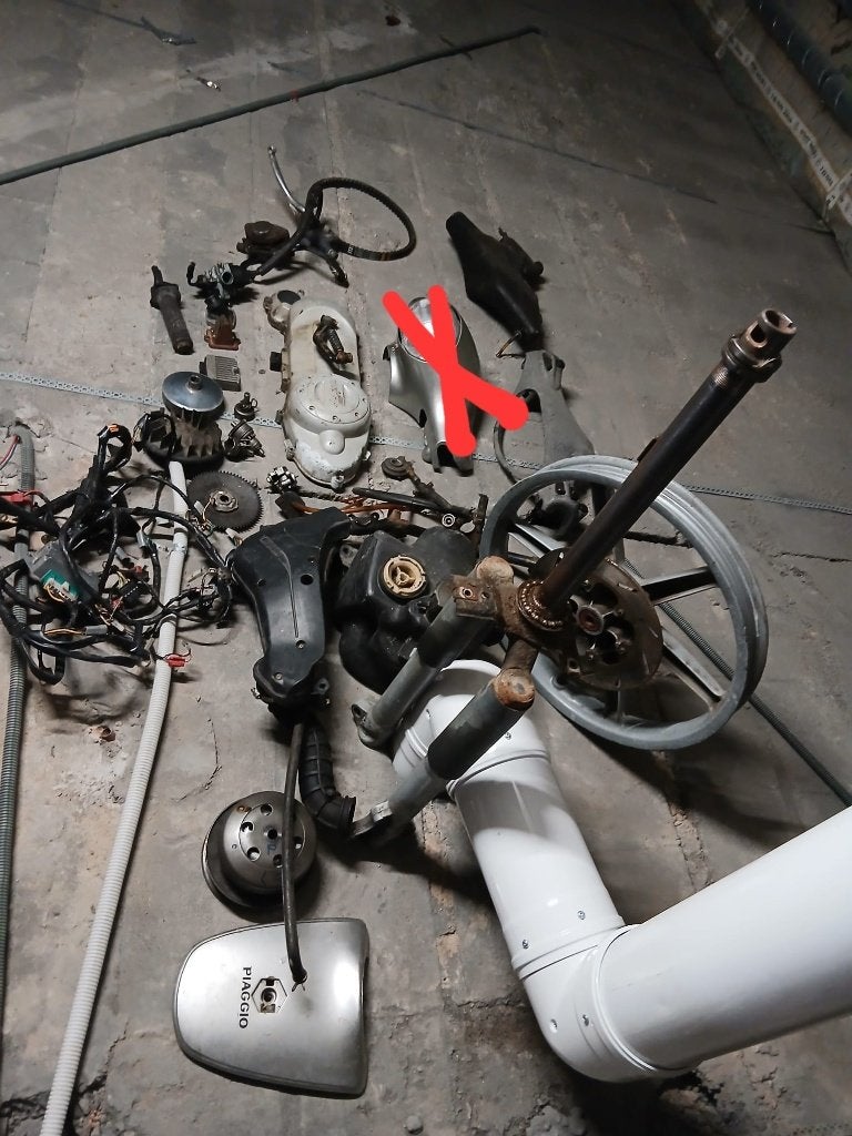 Piaggio liberty 50 2 takt  onderdelen, Fietsen en Brommers, Ophalen, Gebruikt, Overige typen, Overige merken