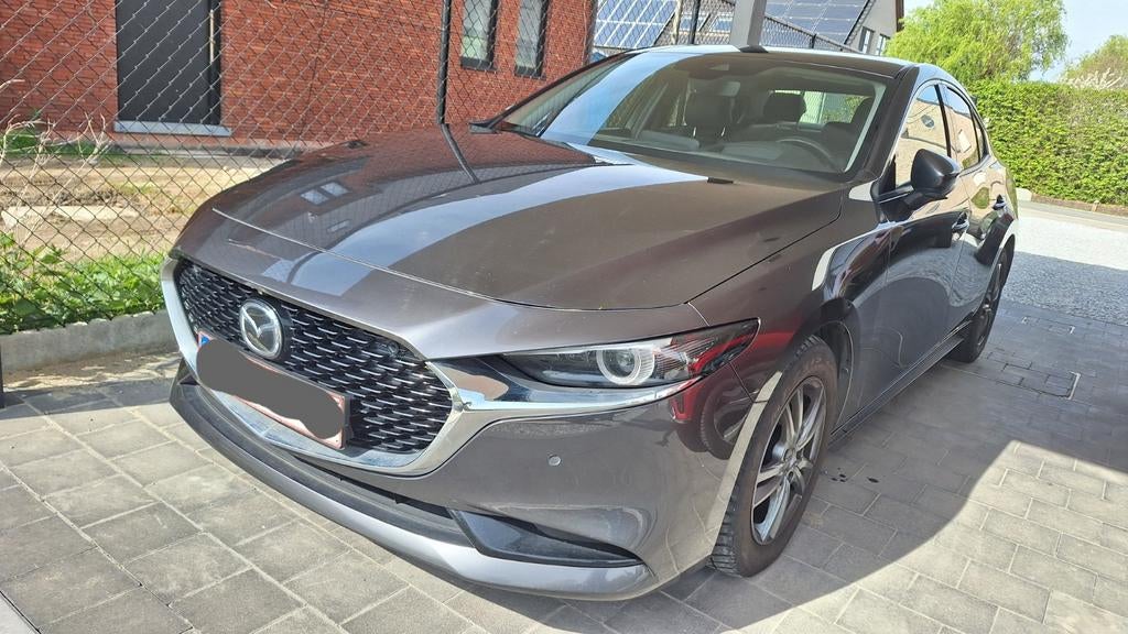 Mazda 3 sedan 2.0 skyactiv-G 122pk skycruise, Zwart, 4 cilinders, Parkeerassistent, Leder