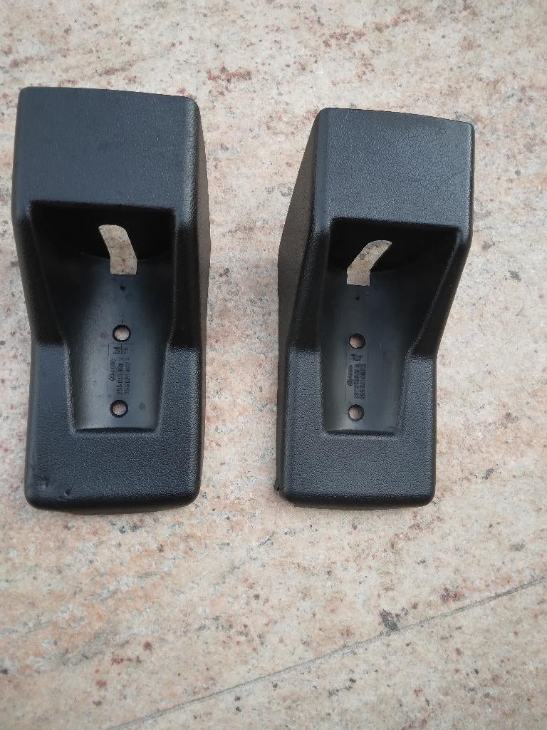 VW T3 Afdekkap Armleuning ISRI Pilotenstoel 255881081B, Caravans en Kamperen, Mobilhome-accessoires, Ophalen of Verzenden